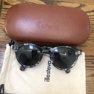 Illesteva Leonard sunglasses 48-22-145